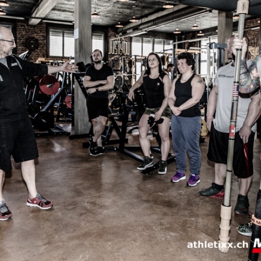 Begrüssung, Einleitung zum Powerlifting Workshop im Monster Gym Münsingen