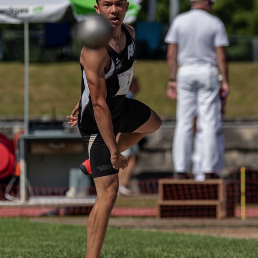 Tyler Aerni an der Mehrkampf Schweizer Meisterschaft 2020 von Swiss Athletics in Langenthal. Kugelstossen